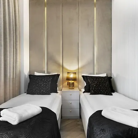 Granaria Luxury Apartment With Parking By Comfy Apartments Daire *